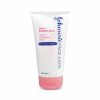 Johnson's Face Care Daily Essentials Gentle Exfoliating Wash