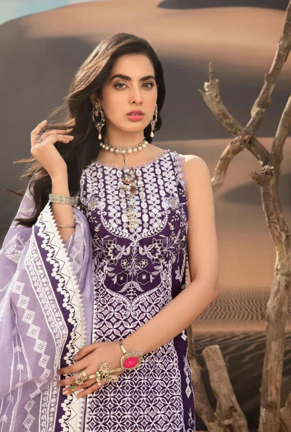 Noor by Saadia Asad Luxury Lawn Collection 2021 – D11‑A