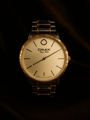Omax Quartz Watch gold rim metal strap